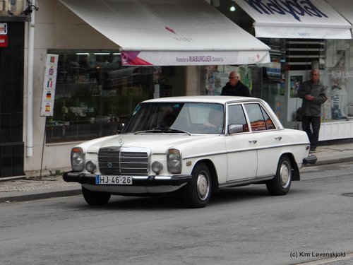Mercedes 240D W115