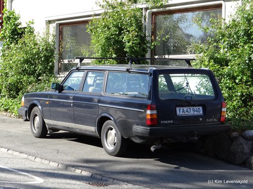 1985' (MY86) Volvo 240 GL