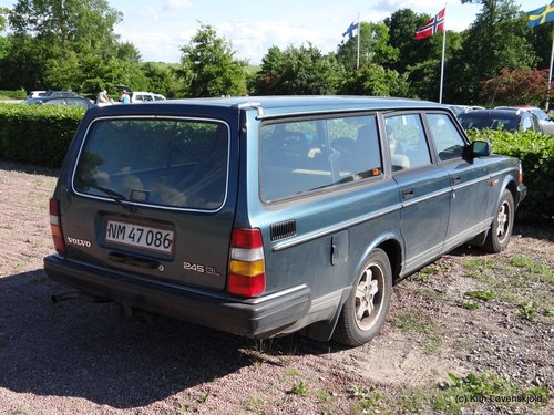 1988' Volvo 240 GL