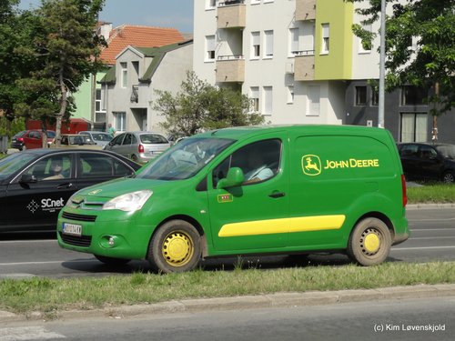 Citroen Berlingo van