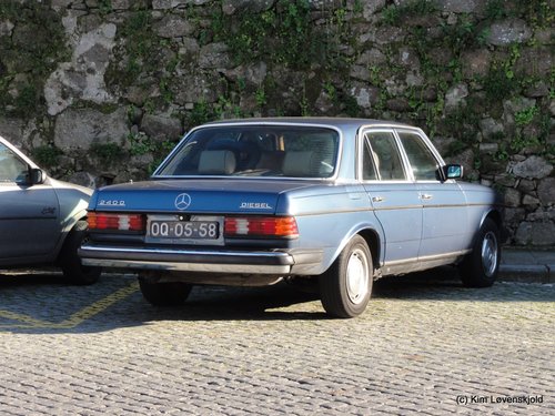 Mercedes 240D W123