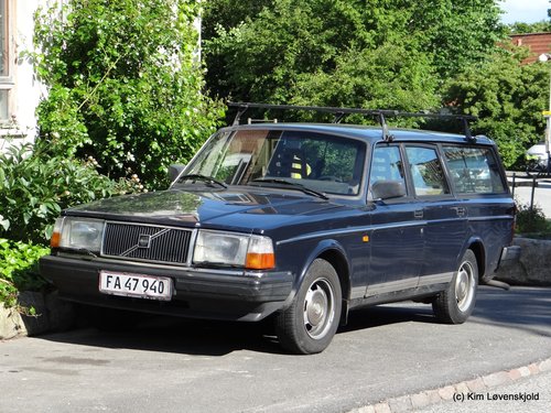 1985' (MY86) Volvo 240 GL