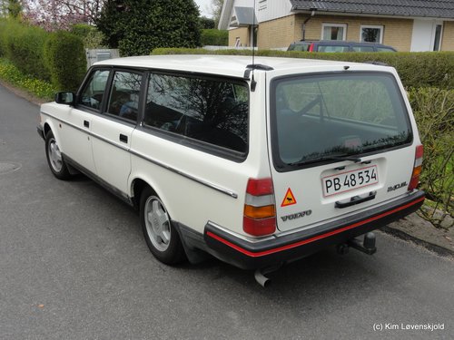 1993' Volvo 240 GL