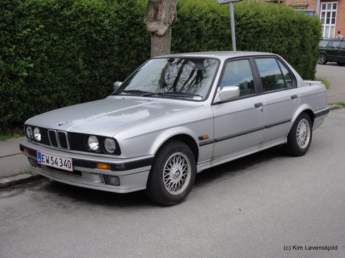 1990' BMW 320i