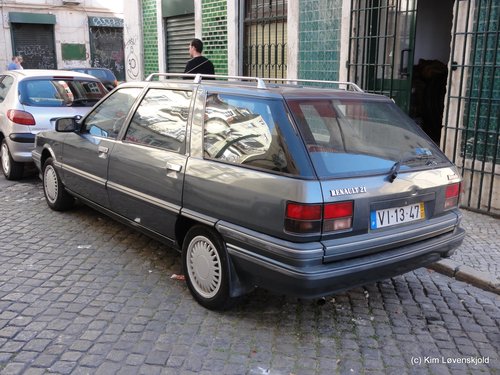 1990' Renault 21