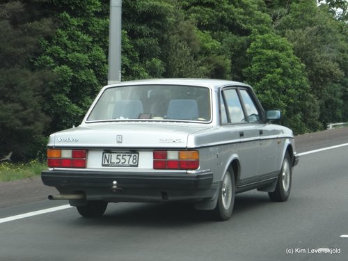1987' Volvo 240GL