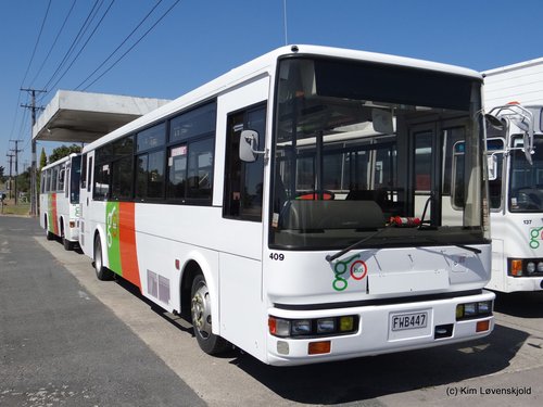 2001' Nissan JP252N