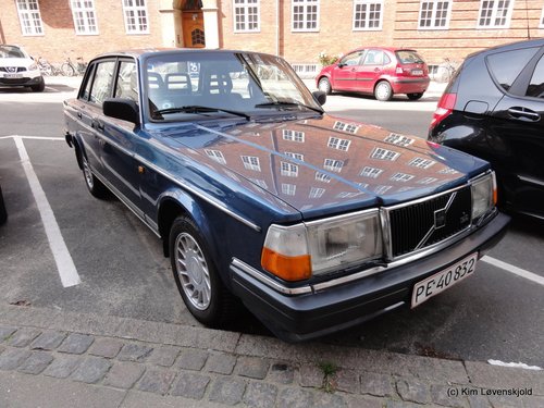 1991' Volvo 240 GL