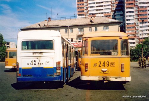 Volvo B10M-60 Säffle 2000 & Liaz 677