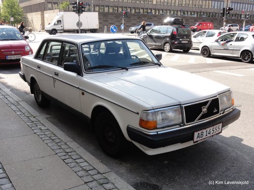1991' Volvo 240 GL 2,0 (MY90)