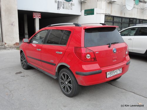 Geely MK Cross