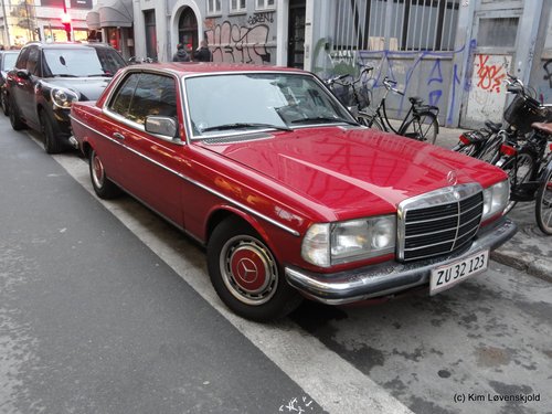 1982' Mercedes 230CE