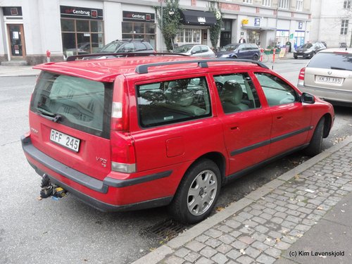 2000' Volvo V70 T5