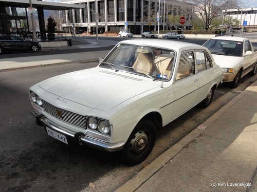 1975' Peugeot 504