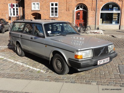 1991' Volvo 240GL