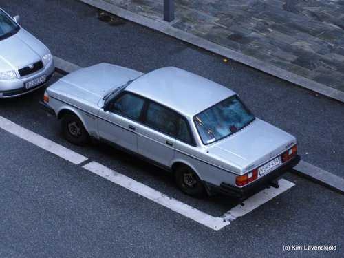1988' Volvo 240GL