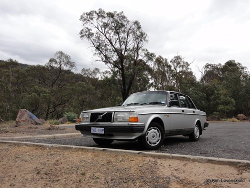 1989' Volvo 240GL