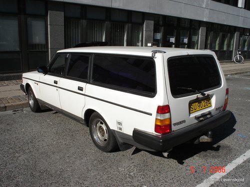 1987' Volvo 240 GL