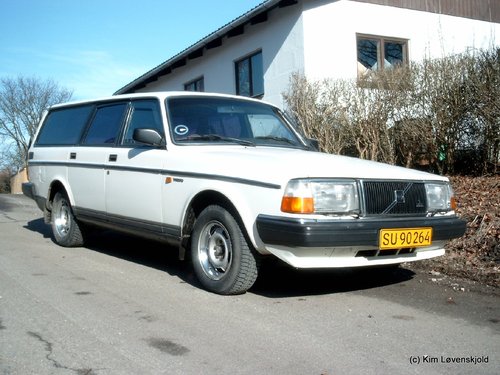 1987' Volvo 240 GL