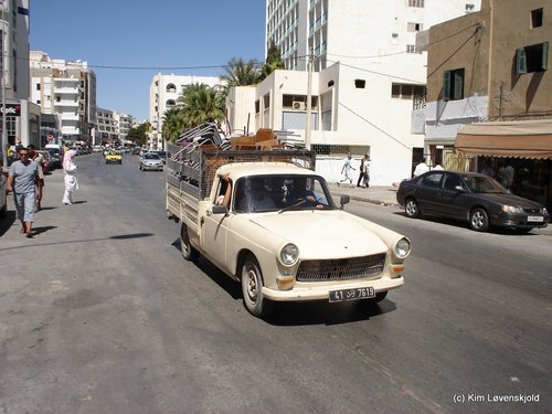 Peugeot 404