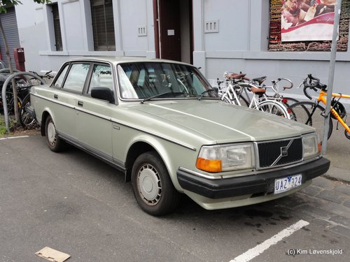 Volvo 240GL