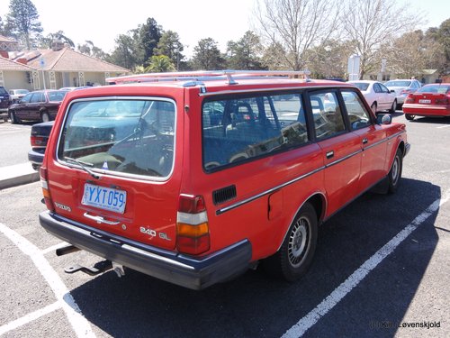 1984' Volvo 240GL