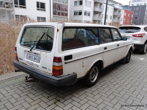 1984' Volvo 240 GL (MY85)