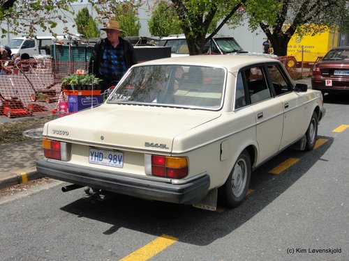 1982' Volvo 244GL