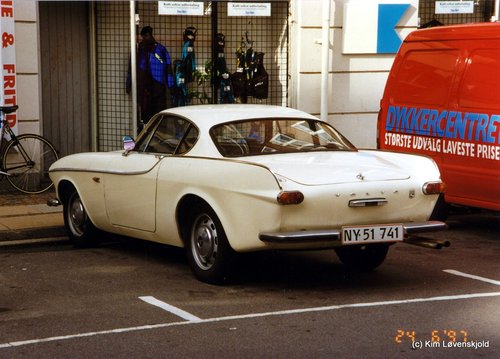 Volvo P1800S