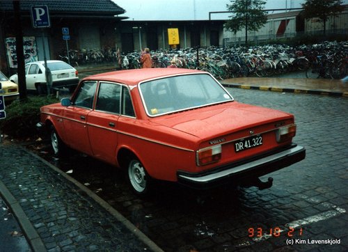 1975' Volvo 244