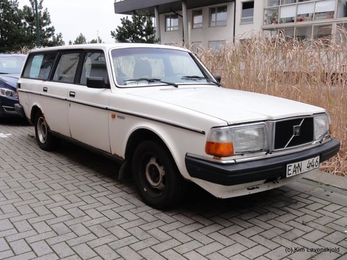 1984' Volvo 240 GL (MY85)