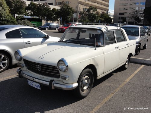 Peugeot 404