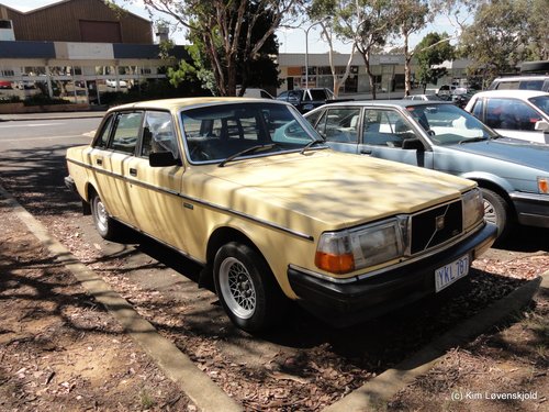 1984' Volvo 240 GL