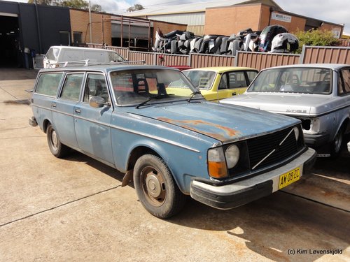 1977' Volvo 245L