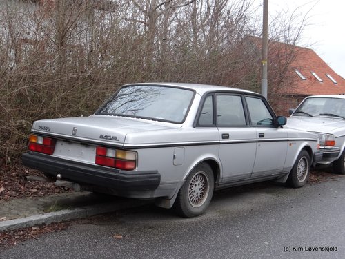 Volvo 240GL