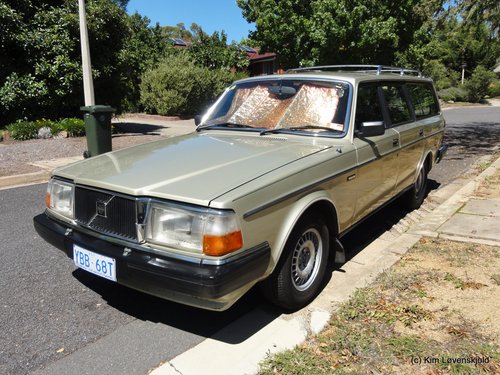 1985' Volvo 240 GL
