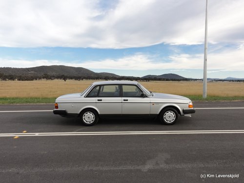 1989' Volvo 240 GL
