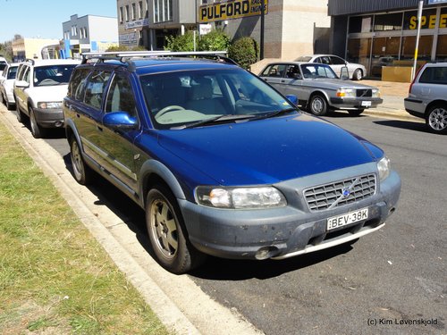 2001' Volvo V70XC