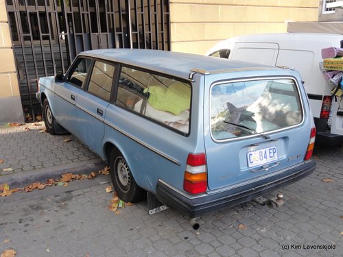 1984' Volvo 240 GL