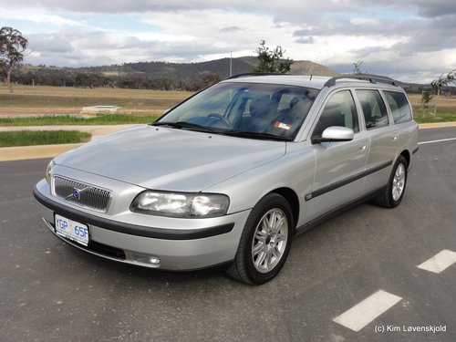 2004' Volvo V70
