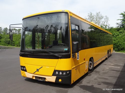 2004' Volvo 8700 (B12BLE-61)