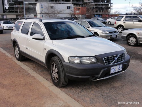 2001' Volvo V70XC