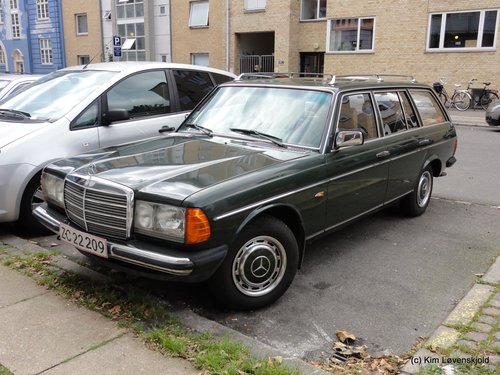 1983' Mercedes 230TE