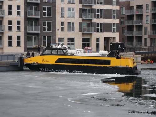 Movia Harbour bus