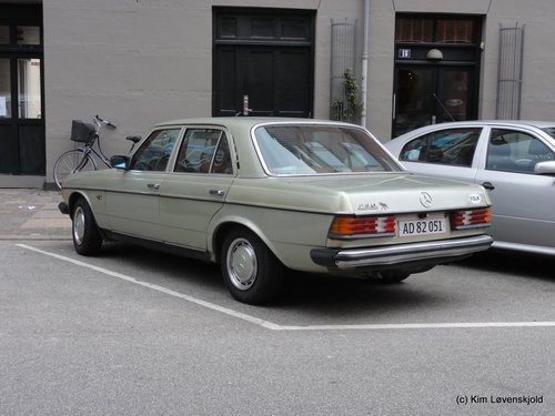 1976' Mercedes 230