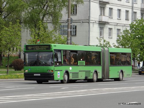 MAZ 105