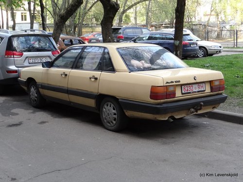Audi 100