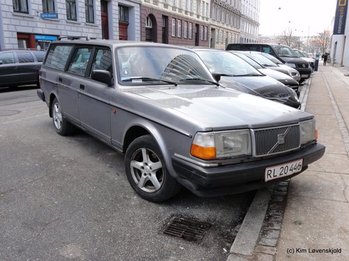 1993' Volvo 240 GL