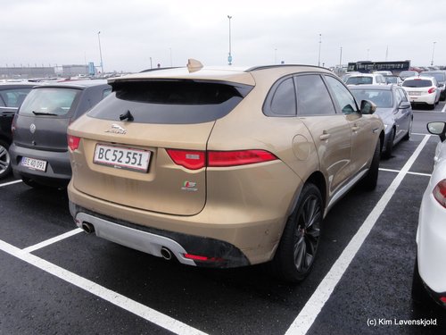 2016' Jaguar F-Pace 3.0L TDV6 4WD