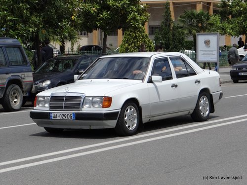 Mercedes W124